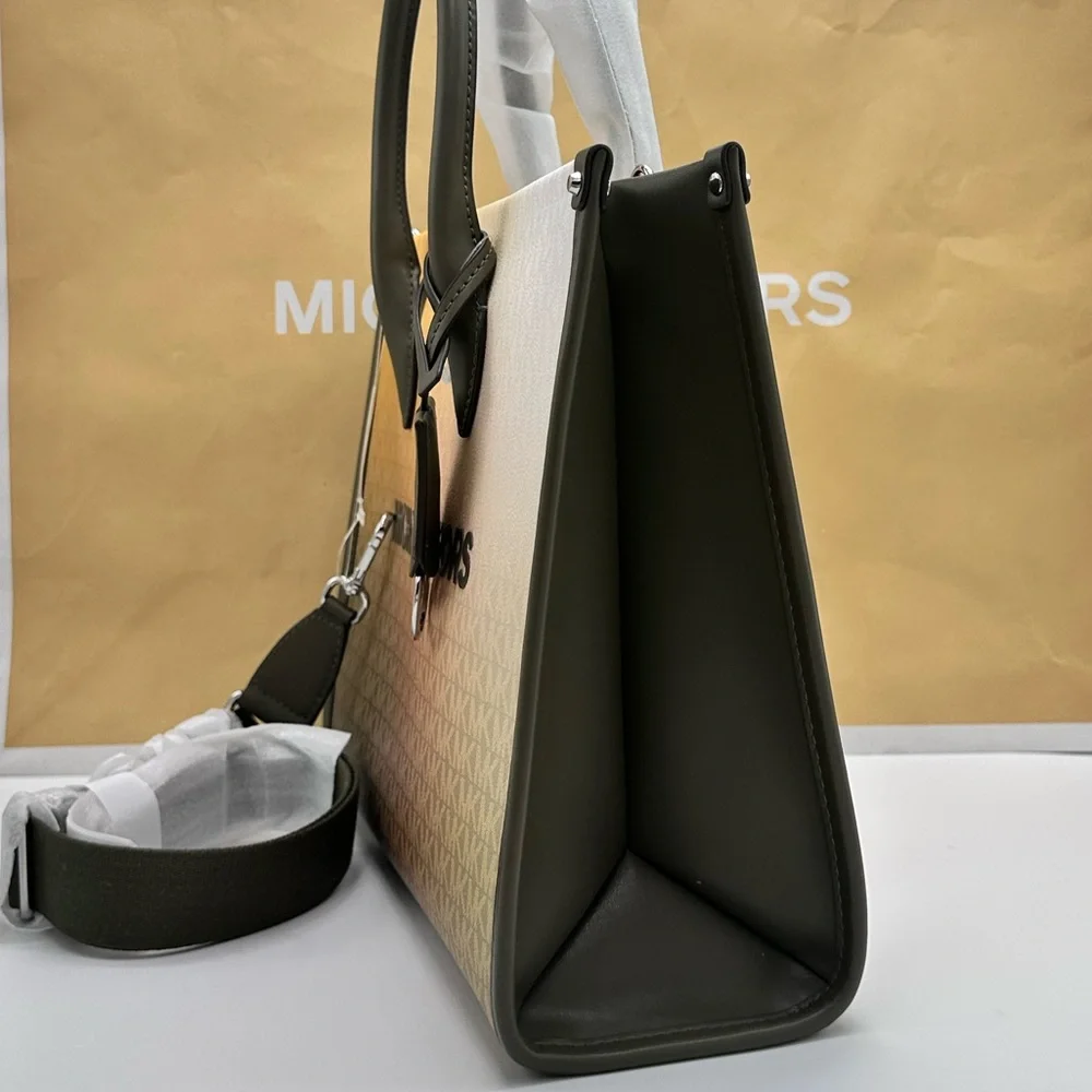MICHAEL KORS
Mirella Medium Ombré Signature Logo Tote Bag Olive Combo color - Picture 4 of 16